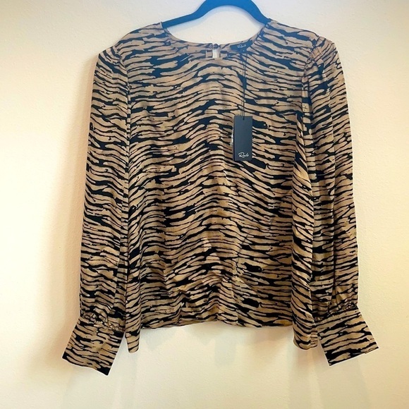 Rails Rozz Animal print black gold Satin blouse L NWT - Picture 5 of 10